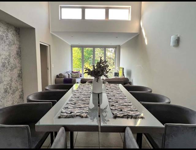 2 BEDROOM PROPERTY TO RENT IN HURLINGHAM MANOR